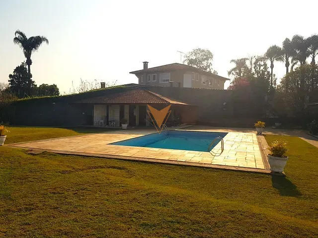 Casa 6 quartos e 7 banheiros, à venda ou para alugar, no bairro Granja Viana II em Cotia