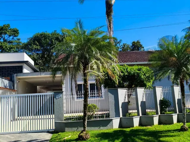 Casa 5 quartos e 4 banheiros, à venda, no bairro Boracéia em São Sebastião