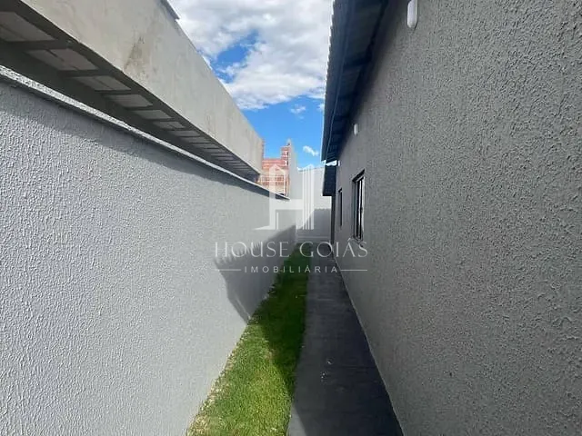Casa 3 quartos e 2 banheiros, à venda, no bairro Jardim Decolores em Trindade