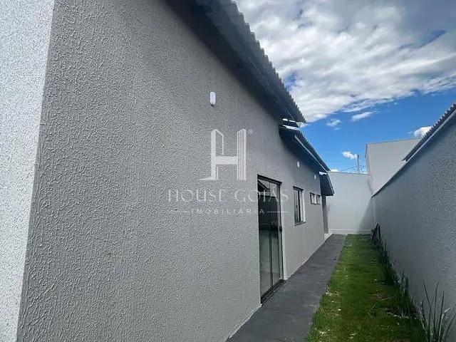 Casa 3 quartos e 2 banheiros, à venda, no bairro Jardim Decolores em Trindade