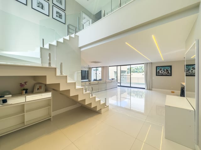 Casa com 300m² 5 quartos e 7 banheiros, à venda, no bairro Recreio dos Bandeirantes em Rio de Janeiro