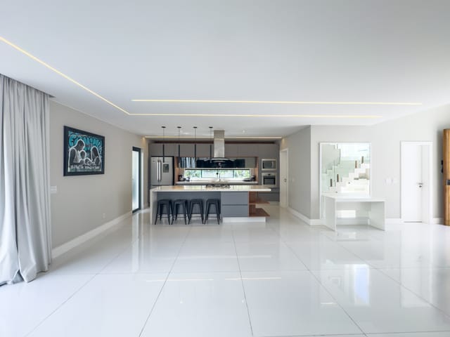 Casa com 300m² 5 quartos e 7 banheiros, à venda, no bairro Recreio dos Bandeirantes em Rio de Janeiro