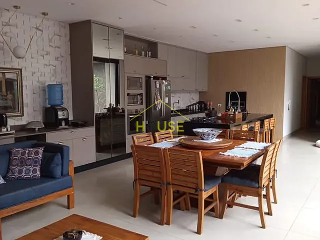 Casa 3 quartos e 3 banheiros, para alugar, no bairro Residencial Antonia Franco em Fernandópolis