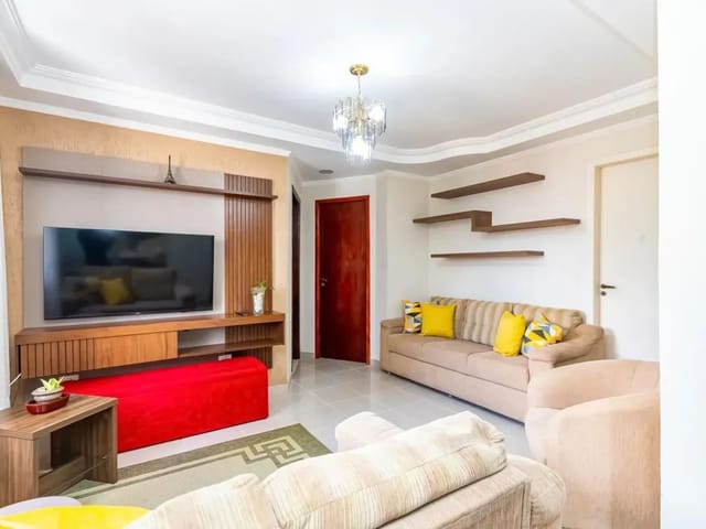 Casa 3 quartos e 3 banheiros, à venda, no bairro Cidade Industrial em Curitiba