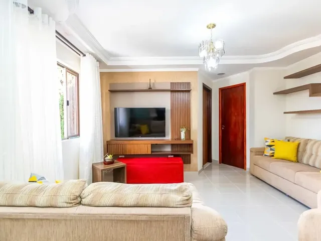 Casa 3 quartos e 3 banheiros, à venda, no bairro Cidade Industrial em Curitiba