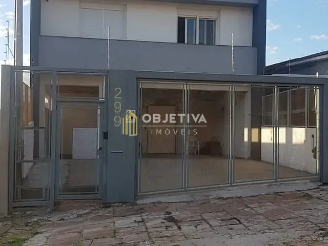 Casa com 300m² 4 quartos e 1 banheiro, à venda, no bairro Teresópolis em Porto Alegre