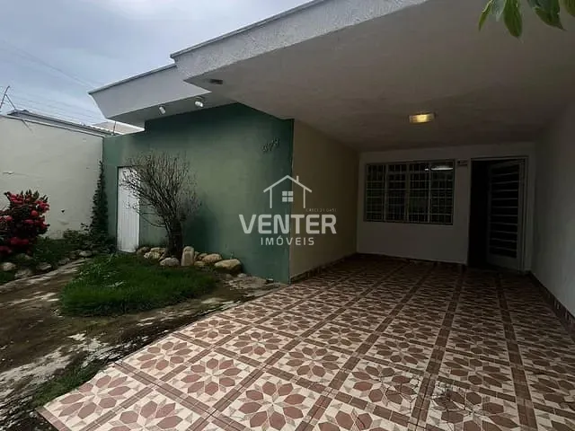 Casa 3 quartos e 3 banheiros, para alugar, no bairro Centro em Taubaté