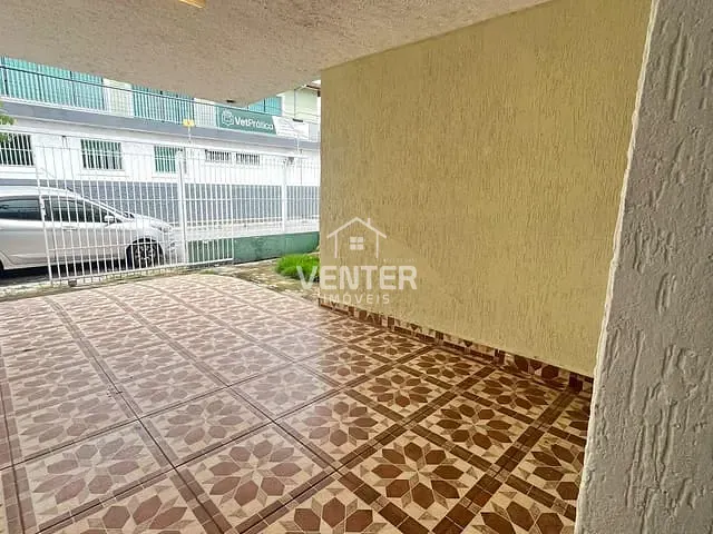 Casa 3 quartos e 3 banheiros, para alugar, no bairro Centro em Taubaté