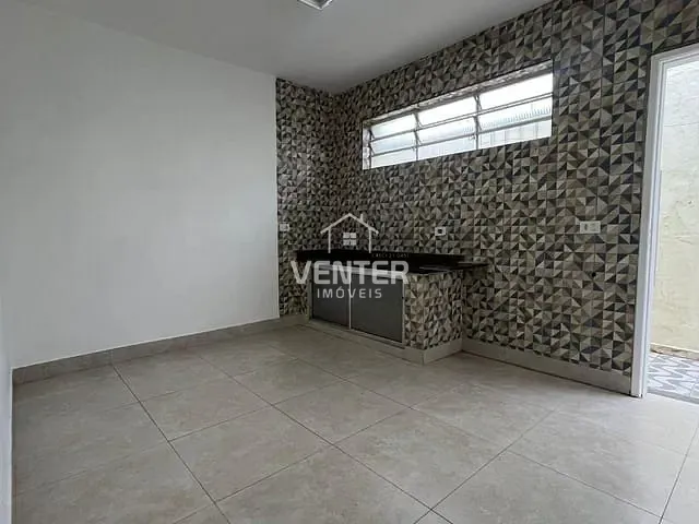 Casa 3 quartos e 3 banheiros, para alugar, no bairro Centro em Taubaté