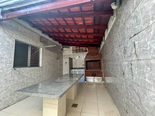 Casa 2 quartos e 1 banheiro, à venda, no bairro Rio da Praia em Bertioga