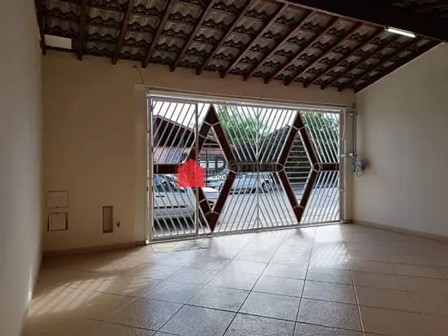 Casa com 215m², à venda, no bairro Alto do Cardoso em Pindamonhangaba