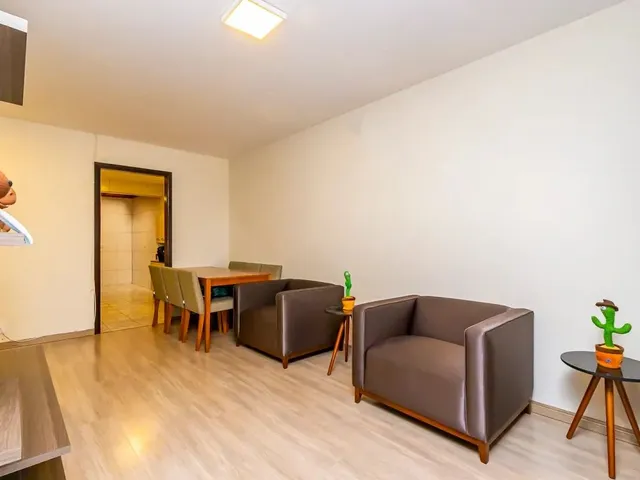 Casa 3 quartos e 1 banheiro, à venda, no bairro Fazendinha em Curitiba