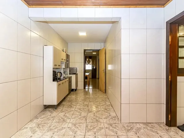 Casa 3 quartos e 1 banheiro, à venda, no bairro Fazendinha em Curitiba