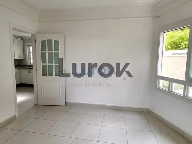 Casa com 680m² 3 quartos e 5 banheiros, à venda, no bairro Chácaras Silvania em Valinhos