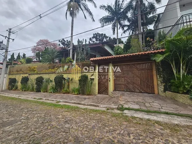 Casa com 661m² 3 quartos e 2 banheiros, à venda, no bairro Guarani em Novo Hamburgo