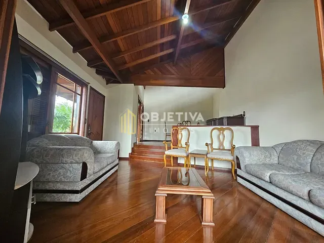 Casa com 661m² 3 quartos e 2 banheiros, à venda, no bairro Guarani em Novo Hamburgo