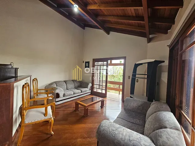 Casa com 661m² 3 quartos e 2 banheiros, à venda, no bairro Guarani em Novo Hamburgo