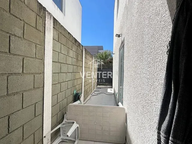 Casa 3 quartos e 3 banheiros, à venda, no bairro Vila Areao em Taubaté