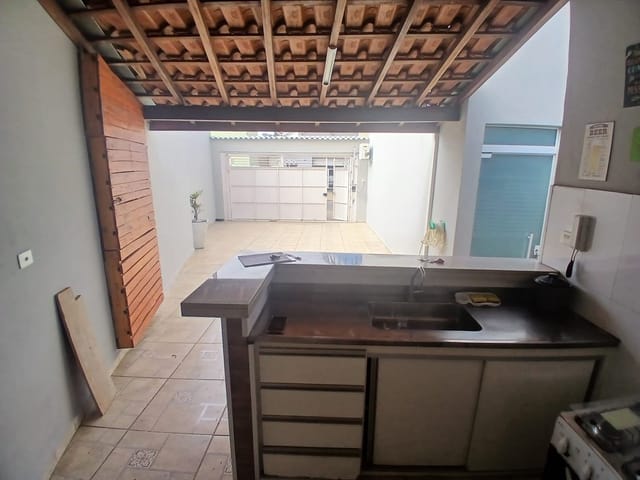 Casa com 117m² 2 quartos e 2 banheiros, para alugar, no bairro Centro em São João da Boa Vista