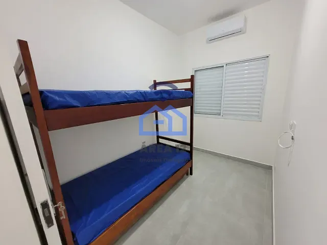 Casa com 70m² 2 quartos e 1 banheiro, para alugar, no bairro Massaguaçu em Caraguatatuba