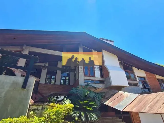 Casa com 2386m² 13 quartos e 7 banheiros, à venda, no bairro Cidade Universitária em Campinas