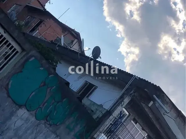 Casa 5 quartos e 4 banheiros, à venda, no bairro Vila Menk em Carapicuíba