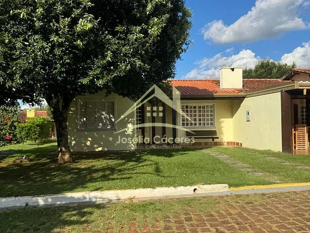 Casa 3 quartos e 2 banheiros, à venda, no bairro Altos da Chapada em Chapada dos Guimarães