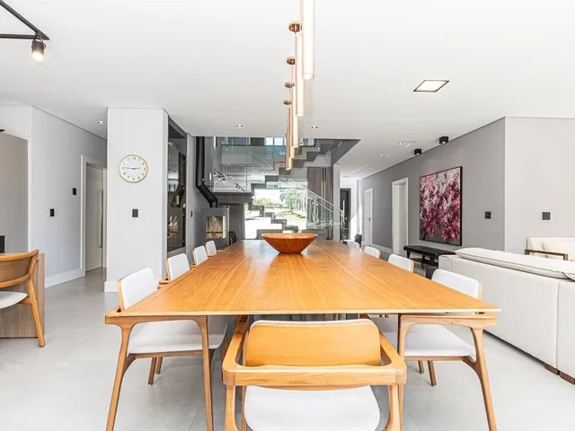 Casa com 708m² 4 quartos e 6 banheiros, à venda, no bairro Alphaville Graciosa em Pinhais