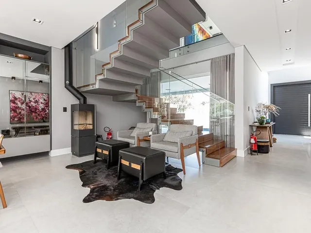 Casa com 708m² 4 quartos e 6 banheiros, à venda, no bairro Alphaville Graciosa em Pinhais