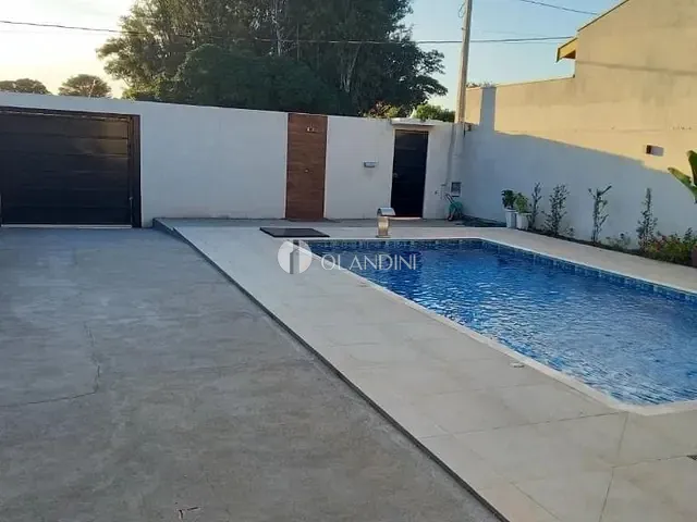 Casa com 315m² 1 quarto e 2 banheiros, à venda, no bairro Rota das Flores em Artur Nogueira