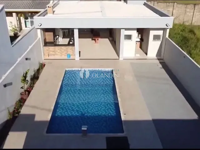 Casa com 315m² 1 quarto e 2 banheiros, à venda, no bairro Rota das Flores em Artur Nogueira