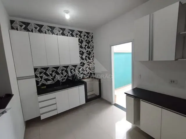 Casa com 176m² 3 quartos e 1 banheiro, à venda, no bairro Jardim Miranda D Aviz em Mauá