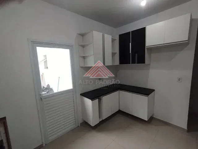 Casa com 176m² 3 quartos e 1 banheiro, à venda, no bairro Jardim Miranda D Aviz em Mauá
