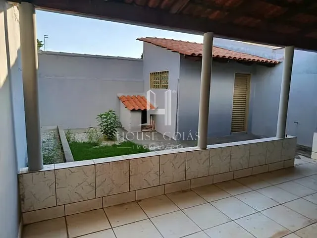 Casa com 210m² 3 quartos e 2 banheiros, à venda, no bairro Cidade Vera Cruz em Aparecida de Goiânia