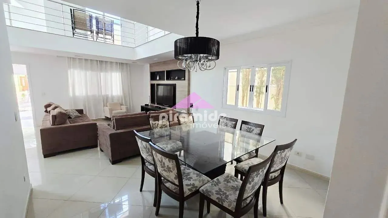 Casa, 4 quartos, 298 m² - Foto 1