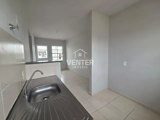 Casa 2 quartos e 1 banheiro, para alugar, no bairro Distrito Industrial do Una II em Taubaté