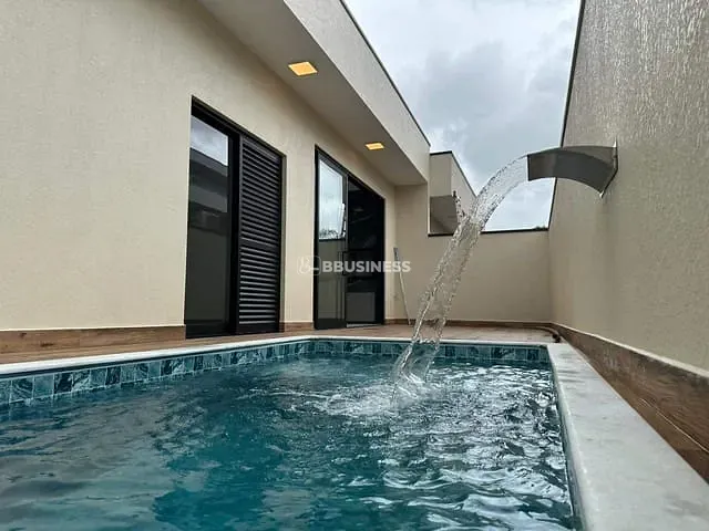 Casa com 300m² 3 quartos e 2 banheiros, à venda, no bairro Parque Brasil 500 em Paulínia