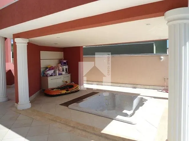 Casa com 800m² 5 quartos e 7 banheiros, à venda ou para alugar, no bairro Caxambu em Jundiaí