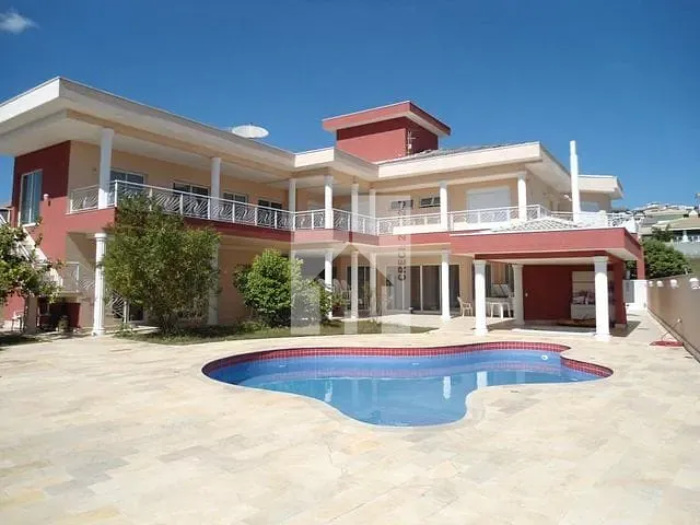 Casa com 800m² 5 quartos e 7 banheiros, à venda ou para alugar, no bairro Caxambu em Jundiaí