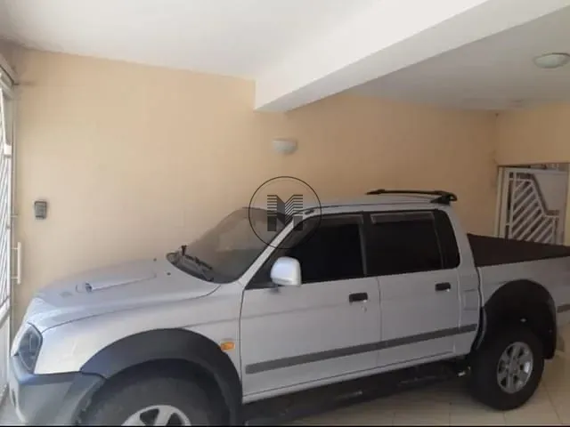 Casa com 240m² 2 quartos e 3 banheiros, à venda, no bairro Jardim Coelho Neto em Guaratinguetá