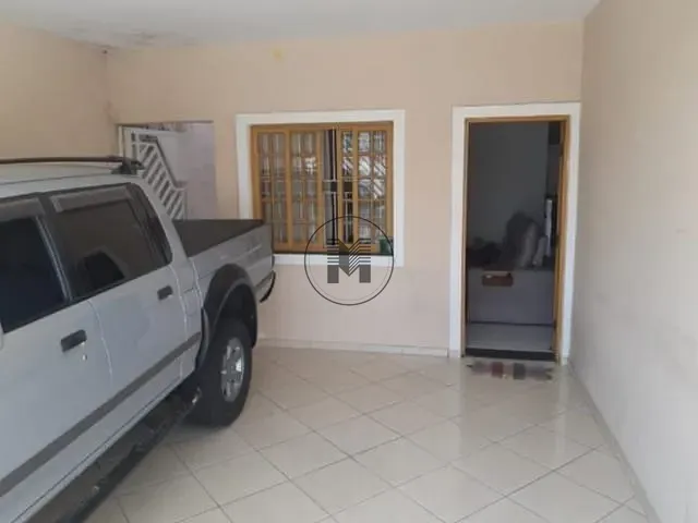 Casa com 240m² 2 quartos e 3 banheiros, à venda, no bairro Jardim Coelho Neto em Guaratinguetá