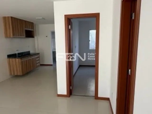 Casa com 117m² 3 quartos e 3 banheiros, para alugar, no bairro Ipitanga em Lauro de Freitas
