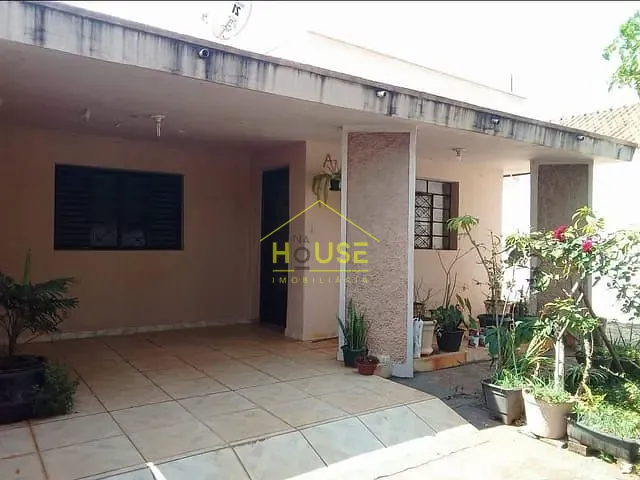 Casa 3 quartos e 2 banheiros, à venda, no bairro Vila Marim em Votuporanga