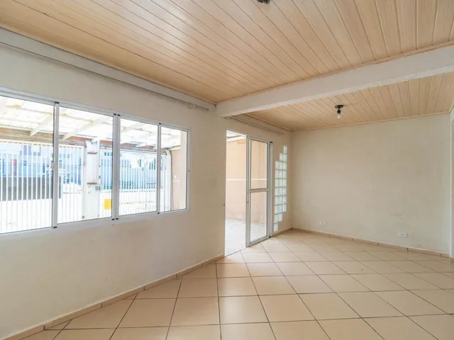 Casa com 144m² 3 quartos e 2 banheiros, à venda, no bairro Cajuru em Curitiba