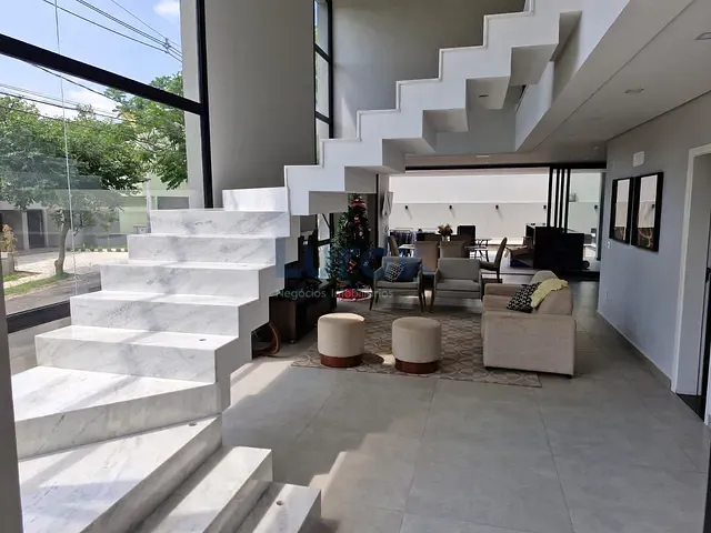 Casa com 340m² 3 quartos e 4 banheiros, à venda, no bairro Residencial Santa Maria em Valinhos