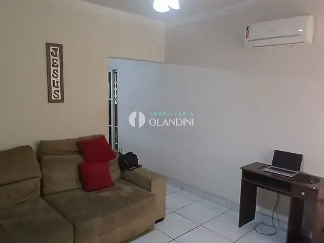 Casa com 300m² 3 quartos e 1 banheiro, à venda, no bairro Parque Residencial Itamaraty em Artur Nogueira
