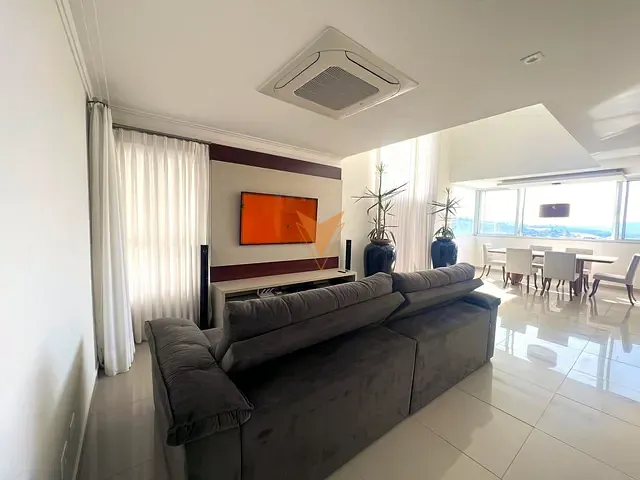 Casa 3 quartos e 5 banheiros, à venda, no bairro Suru em Santana de Parnaíba