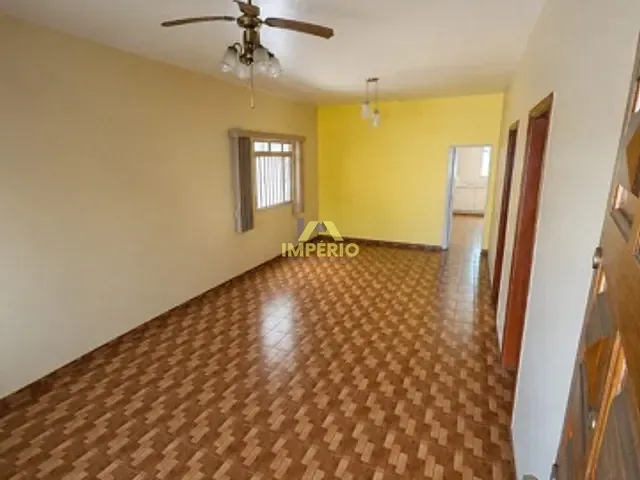 Casa com 191m² 5 quartos e 3 banheiros, à venda, no bairro Centro em Salto