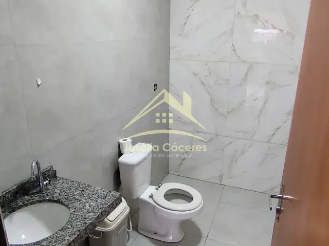 Casa à venda, no bairro Alvorada em Cuiabá