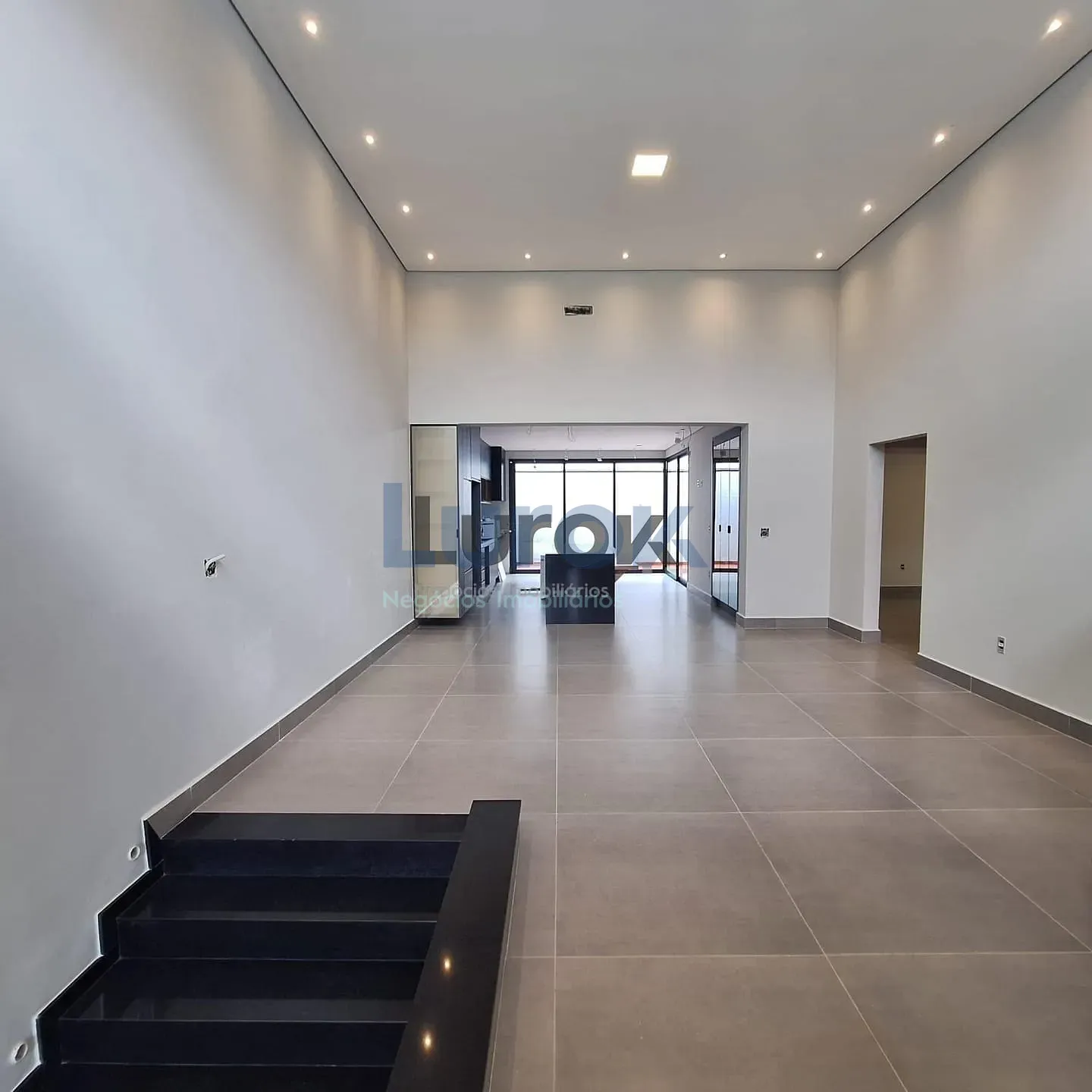 Casa, 3 quartos, 220 m² - Foto 3